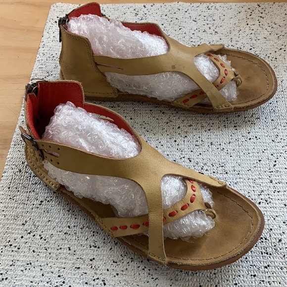 Nearly New Vintage Kickers Red and Tan Sandals - Picture 2 of 7